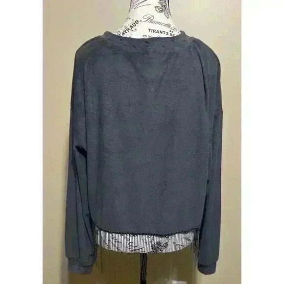 Women’s Easel LA Boho Fringe Sweater Gray Size Medium Oversized Distressed - Picture 6 of 10